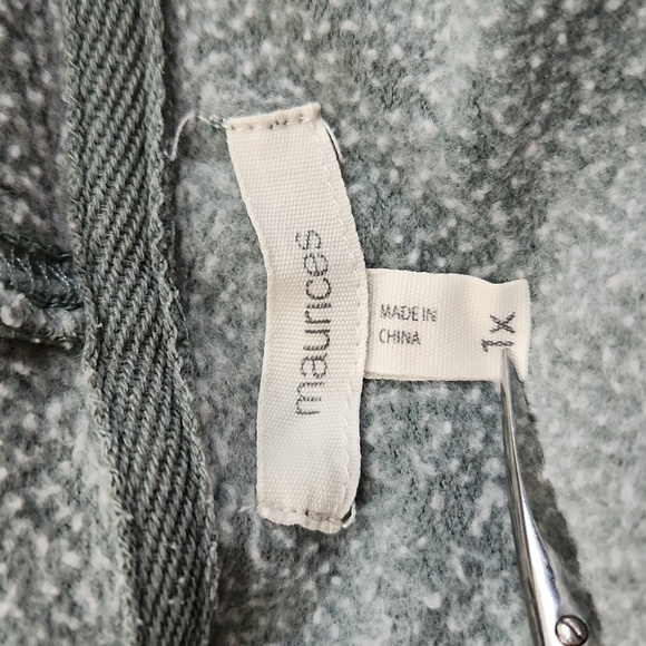 Maurices‎ Womens Washed Green Hoodie Size 1X Athleisure Grunge Lagenlook Comfy - Picture 6 of 9